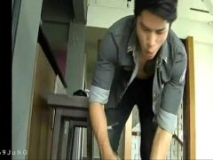 Thầy Giáo Đồng Tính Cùng Với Bạn Thân Chơi Nhau