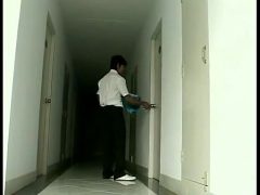 Nhấp Mạnh Nhấp Nhanh Khiến Cho Hòn Dái Chảy Nước Nhiều Hơn